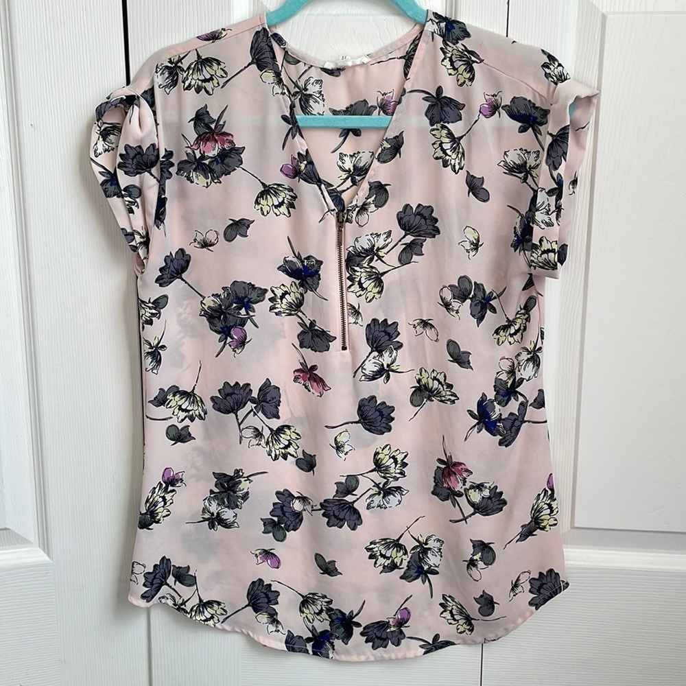 Floral print blouse